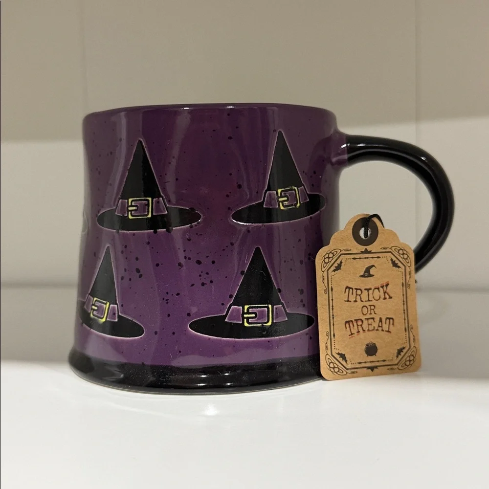 NEW HOCUS PUCUS WITCH HAT PURPLE BLACK MUG - Picture 1 of 3